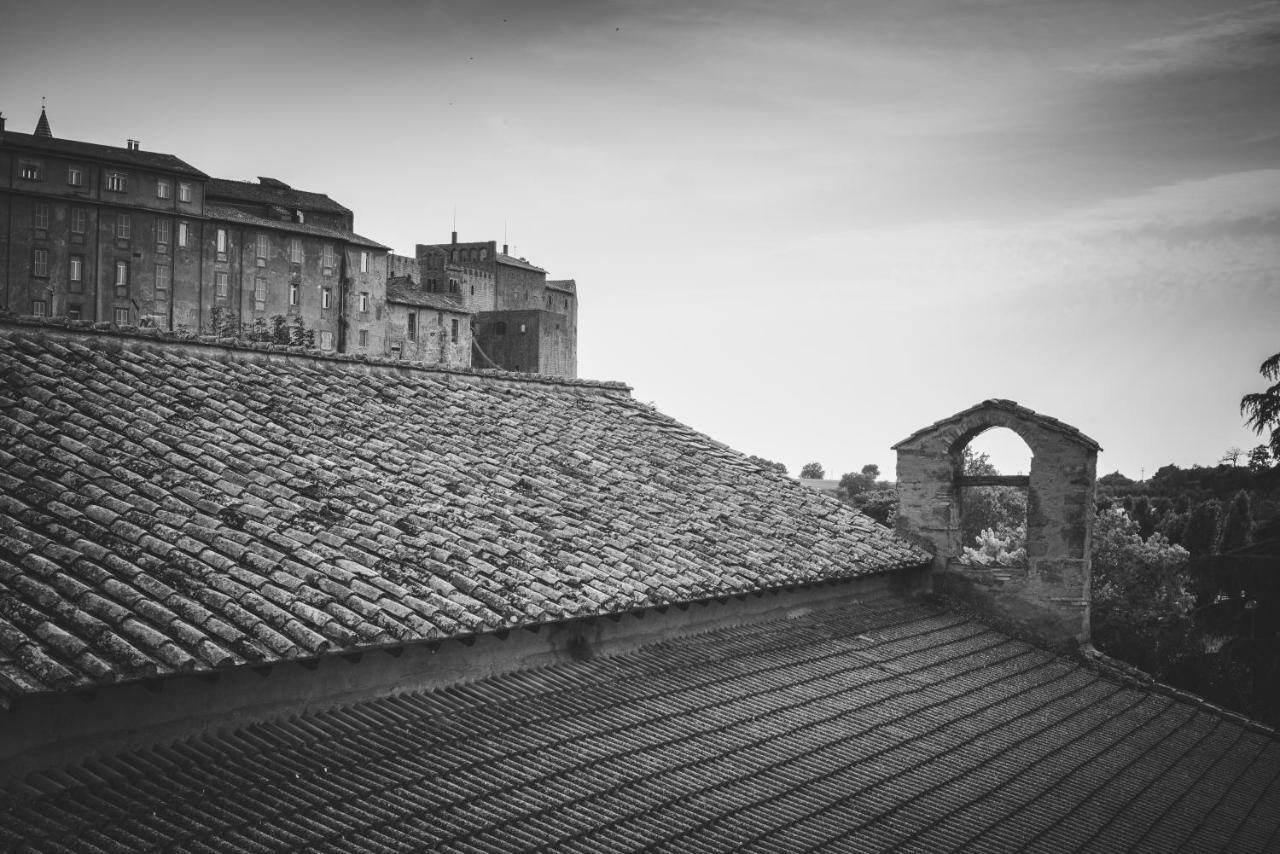 Le Undici Rose Hotel Viterbo Exterior photo