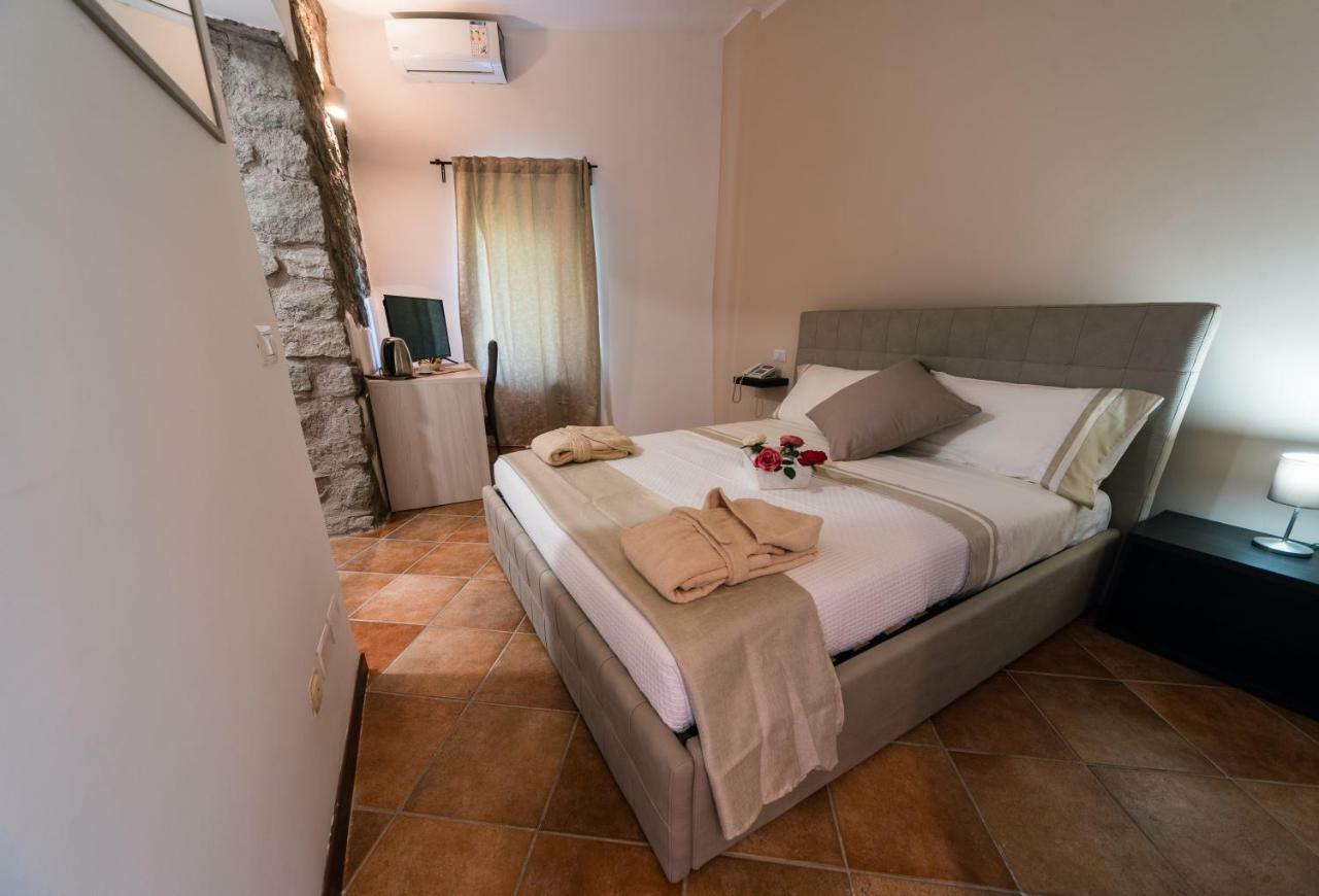 Le Undici Rose Hotel Viterbo Exterior photo